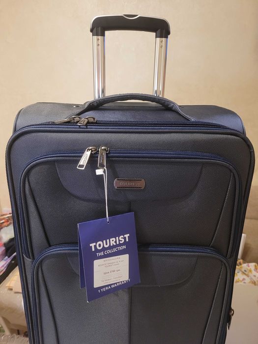 Чемодан Tourist 67 / 40 / 32 см (размер М)