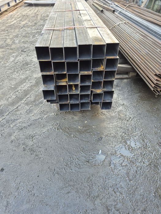 Profile stalowe zamknięte.