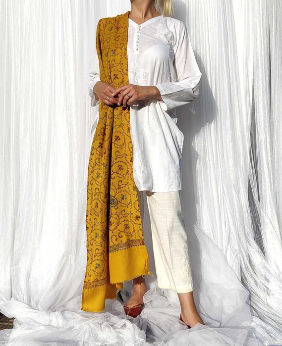 Szal orientalny żółty indyjski haft paisley kwiaty szalik pashmina