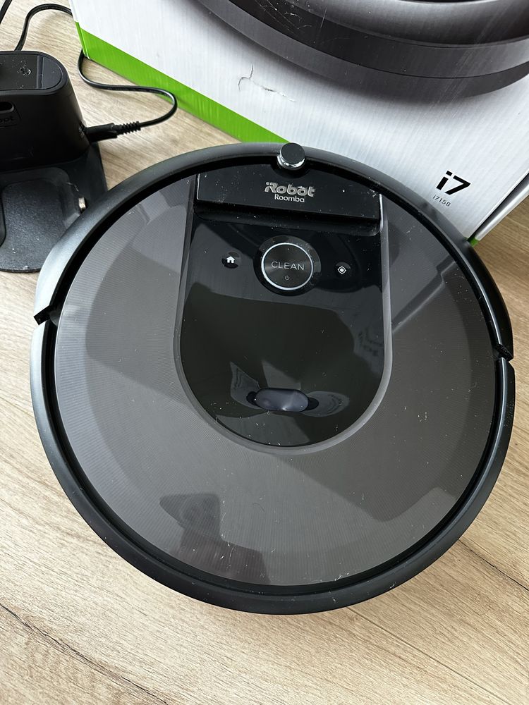Robot Roomba i7.