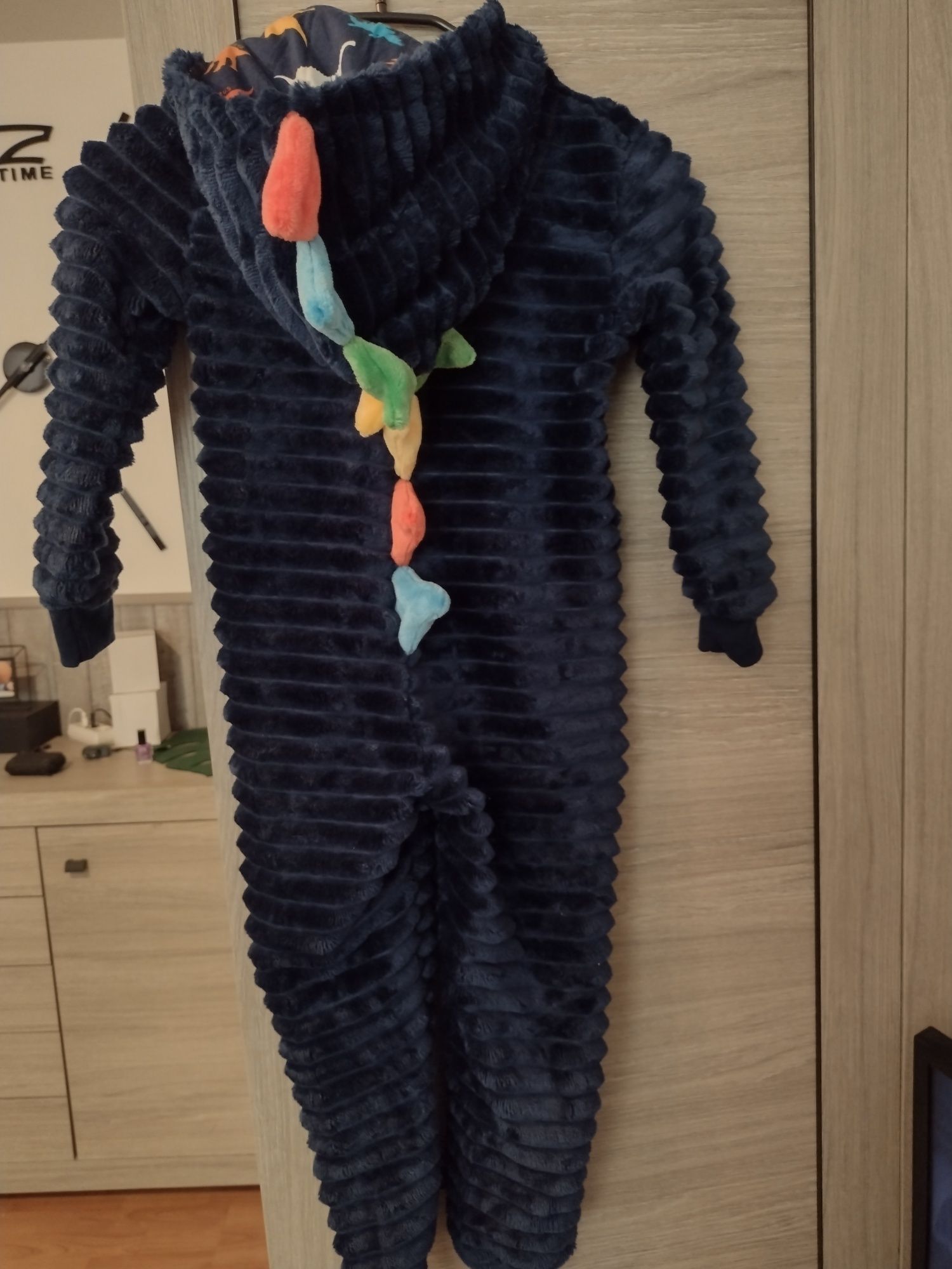 Kombinezon/piżama dziecięca z kapturem smok r. 110