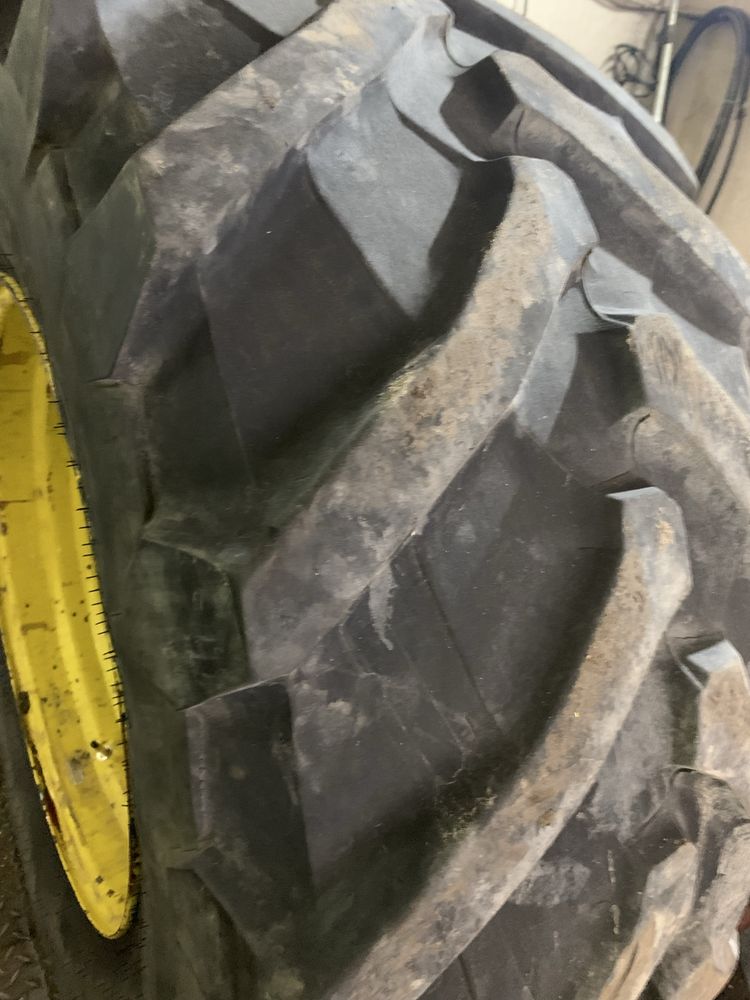 Koła blizniacze 600/70r30 i 710/70r42 john deere