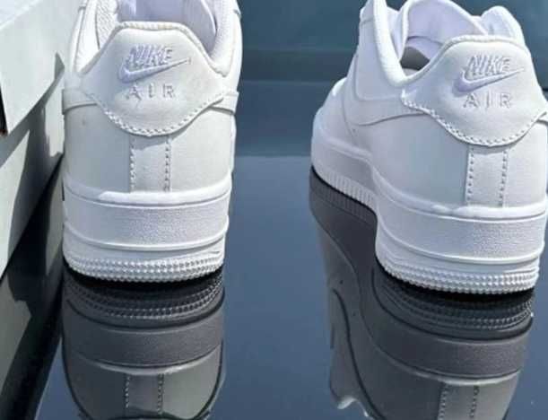 Nike Air Force 1 Low '07 White R.43