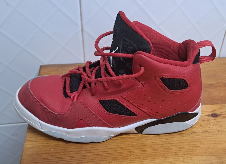 Bota Vermelha Air Jordan