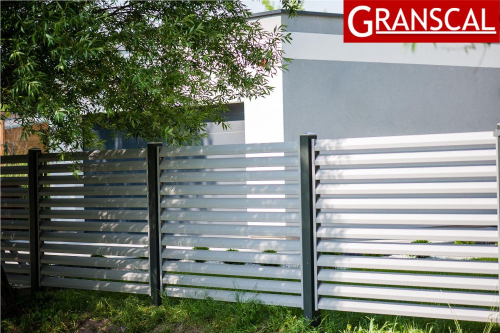 Ogrodzenie aluminiowe nowoczesne brama przesuwna furtka płot Poznań