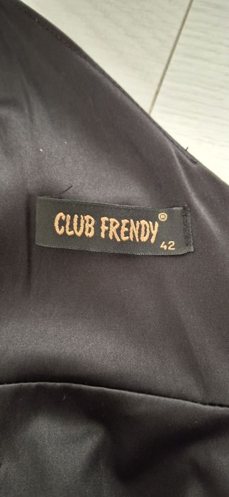 Віддам плаття безкоштовно