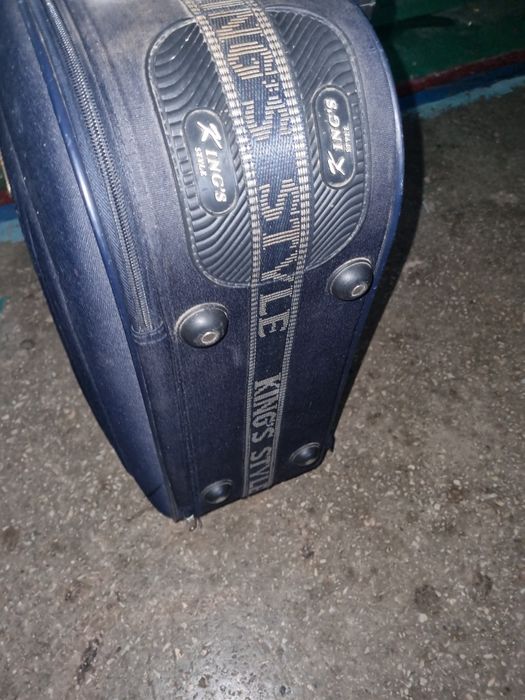 Валіза стан добрий,фірмова ,зручна