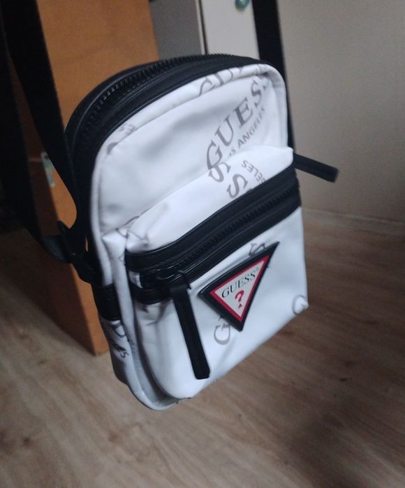Saszetka/Nerka Guess  los Angeles nowa !!
