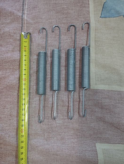 Пружины бака стиральной машины.