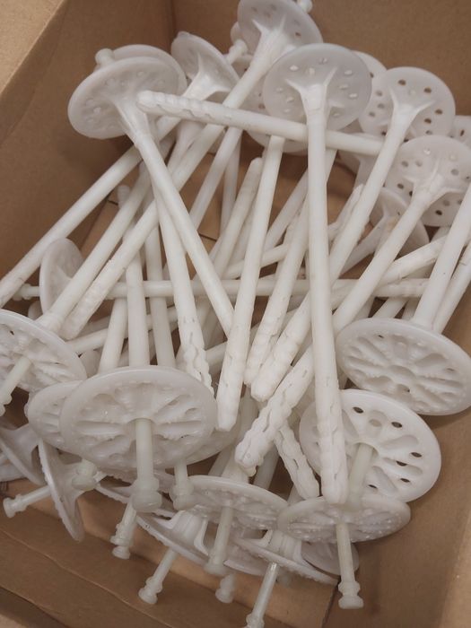 Kolki i zaślepki do styropianu