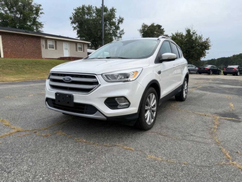Ford Escape Titanium      2017