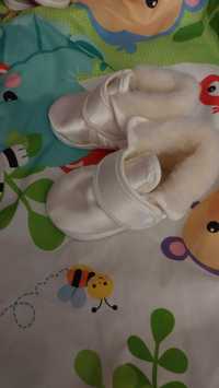 Nowe buciki do chrztu rozmiar 18 białe buty niemowlęce