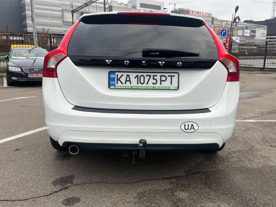 Volvo V60 (facelift) 2.0 дизель 2016 із Нідерландів