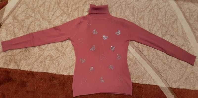 sweterek damski z golfem roz m/l 38/40