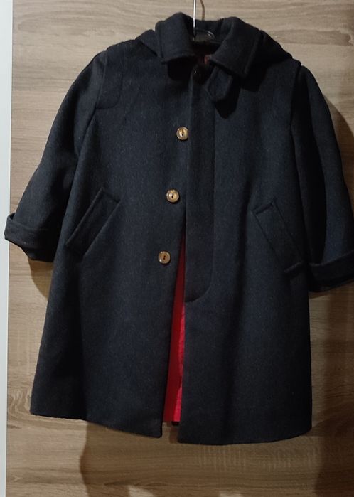 Дитяче пальто з капюшоном