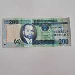 Mozambique - 200 meticais, from 2011