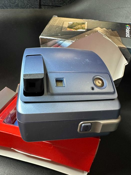 Рідкісний фотоапарат миттєвої зйомки  Polaroid 600 Instant