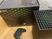 Konsola Xbox Series X + Pad