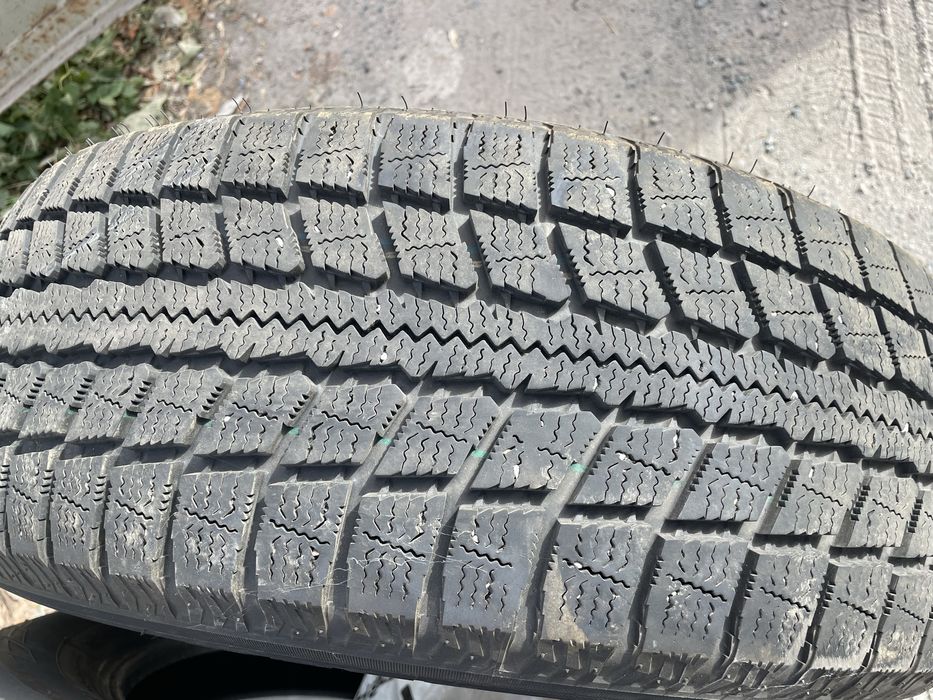 215,60,17 Nitto sn3 Japan  215.60r17
