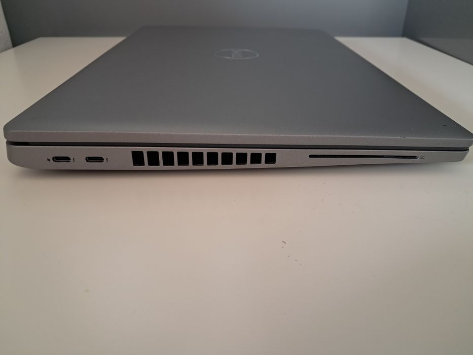 Dell Latitude 5520 15,6" I5 1145-G7 2.6 GHz 16Gb RAM 256gb ssd