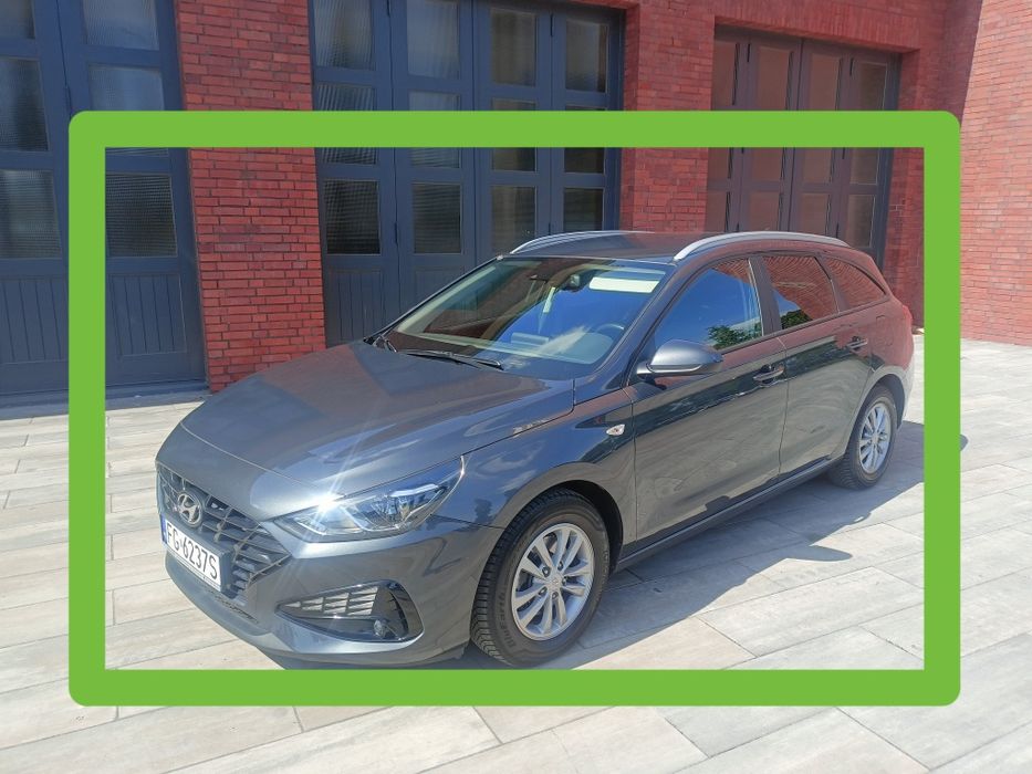 Hyundai i30 kombi wynajem. Auto do wynajęcia wypożyczalnia samochodów