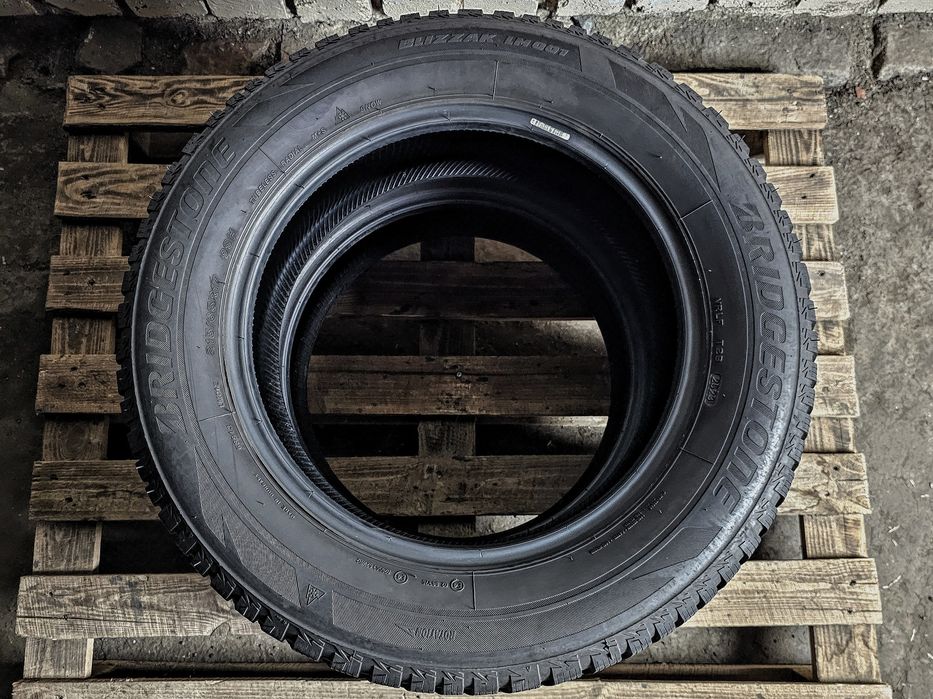Поштучно 215/65r17 Bridgestone | LM001/LM005 | 7.5mm | Ідеальний стан