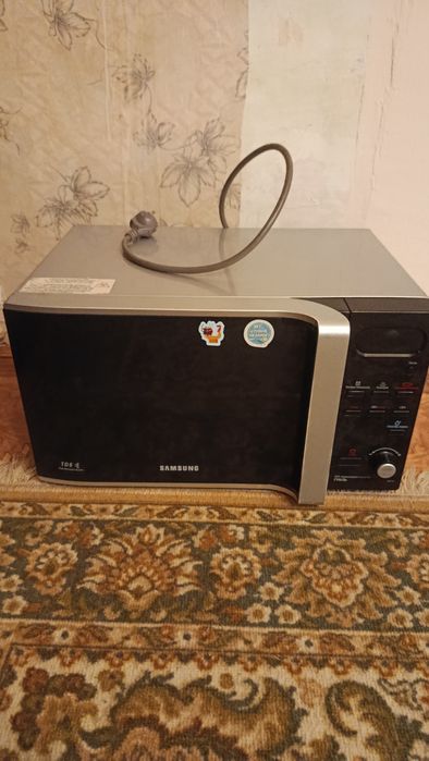 Мікрохвильова  микроволновка Samsung СВЧ+ гриль не працює