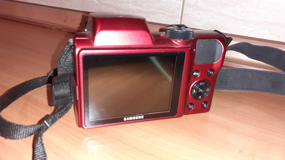 aparat cyfrowy samsung WB100 czerwony