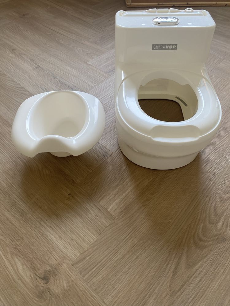 Interaktywny Nocnik Mini Toaleta SKIP HOP