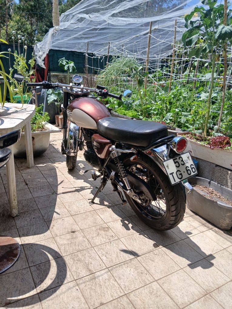 Mash seventy five 125cc  11 kw