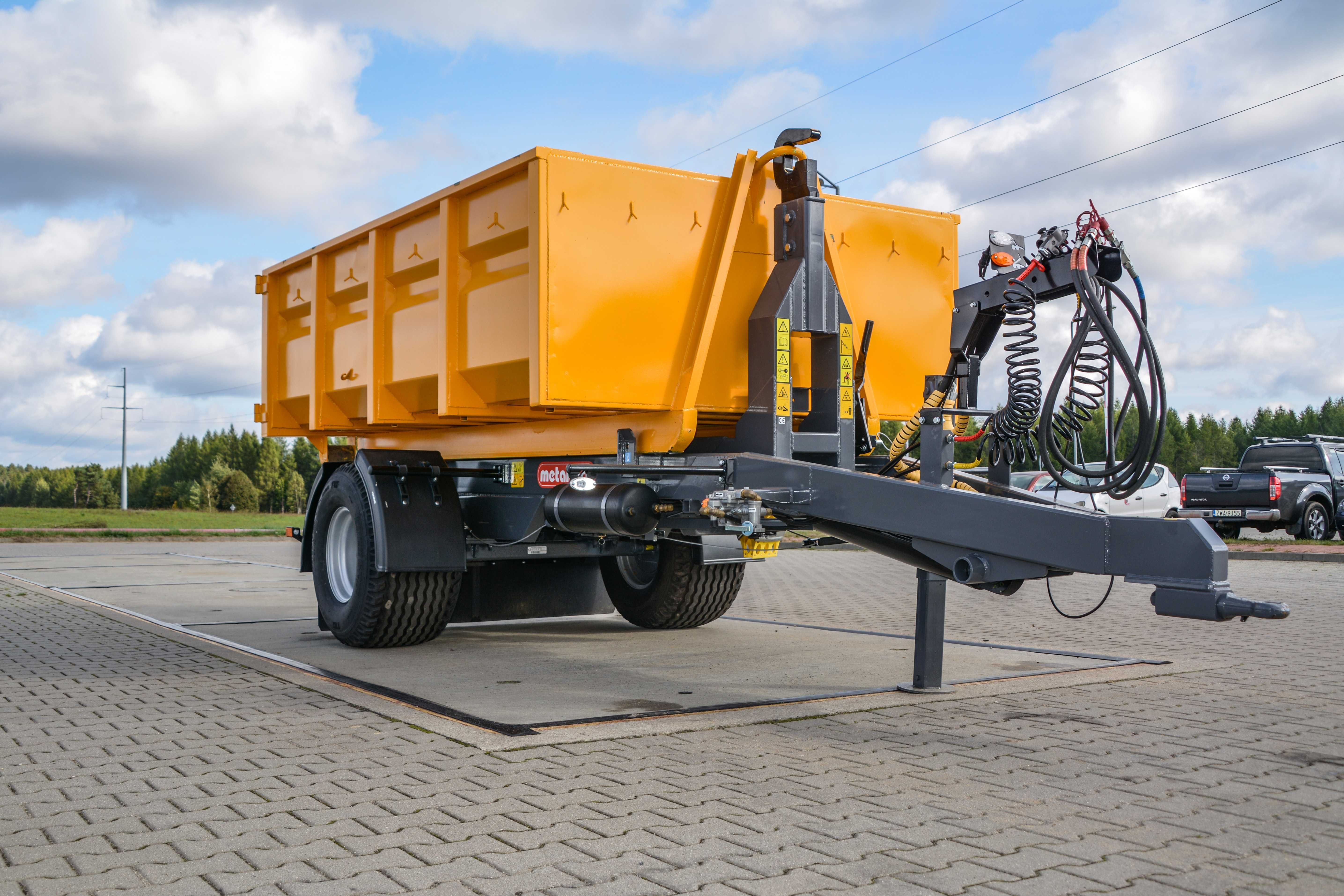 Przyczepa hakowa kontenerowa komunalna METAL-TECH PH 4 kontener KP 7