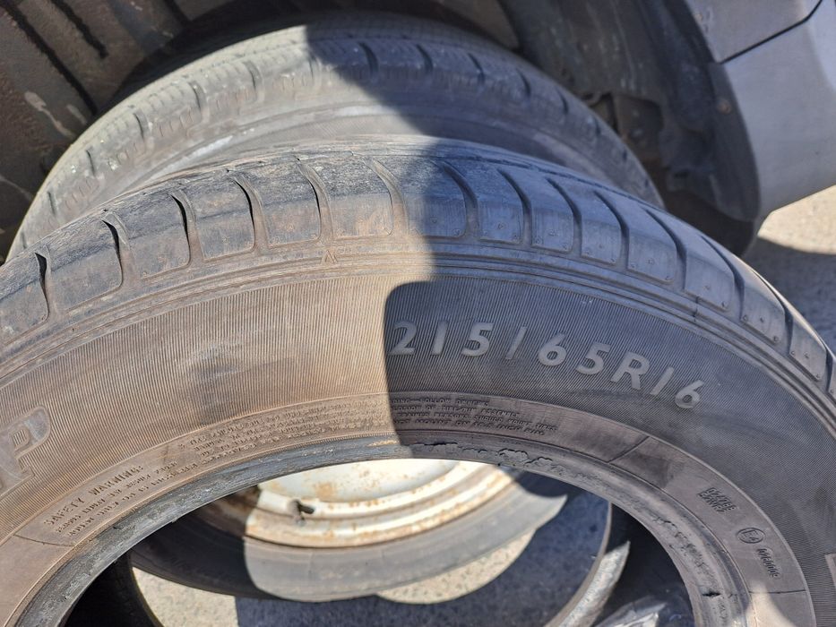 Opony wielosezonowe  215/65R16