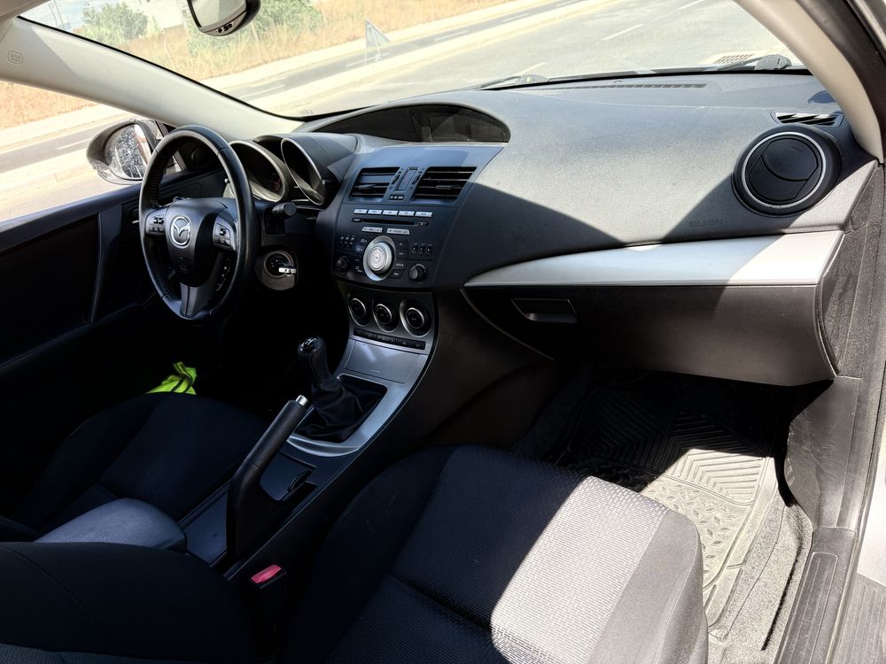 Mazda 3 1.6 cd impecavel