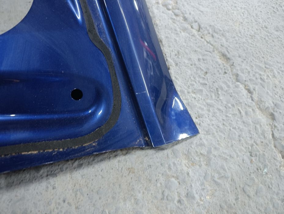 Кришка багажника Tesla model Y