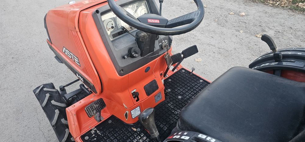 Мінітрактор Трактор Японський Kubota Asti 155