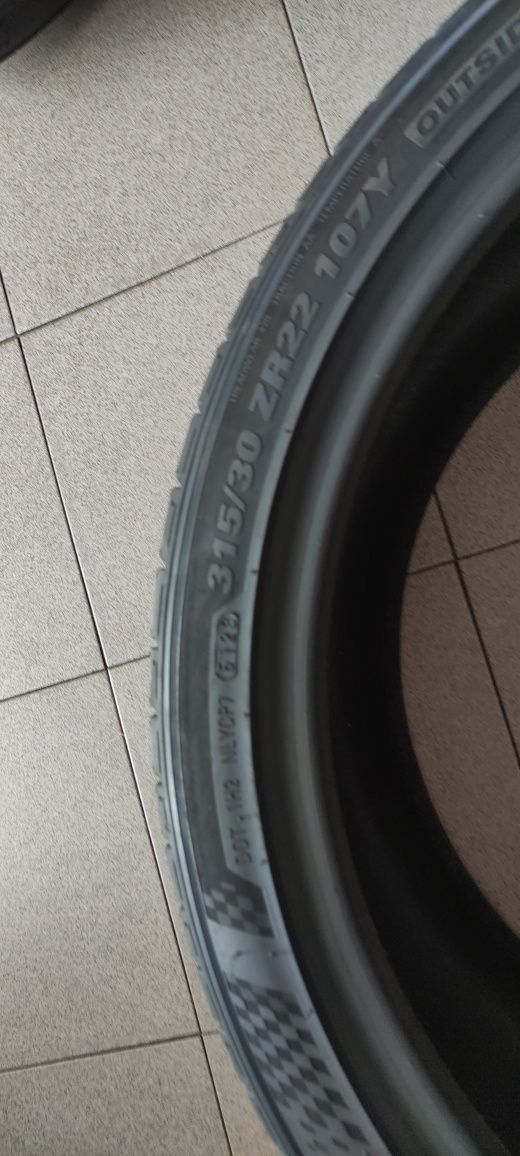 Pneus 315/30/22 semi novos