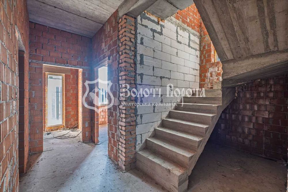 Будинок, 2пов. Без ремонту. с. Крюківщина, Бучанський район