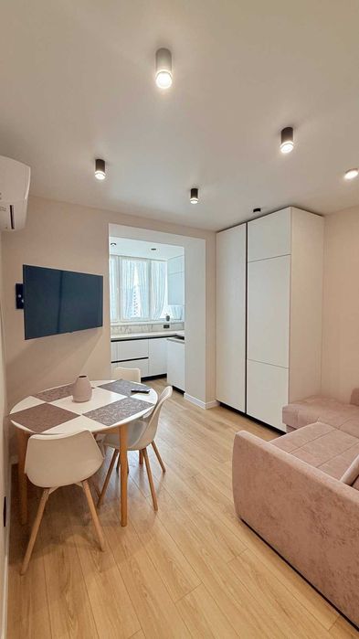 Шикарна 2-кімнатна квартира, ЖК "Сади Вишневі", вул. Святошинська,58