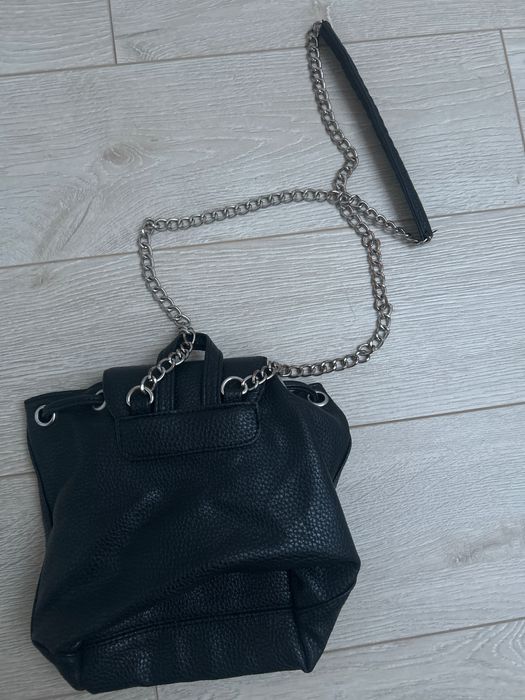 Czarna Torebka Stradivarius