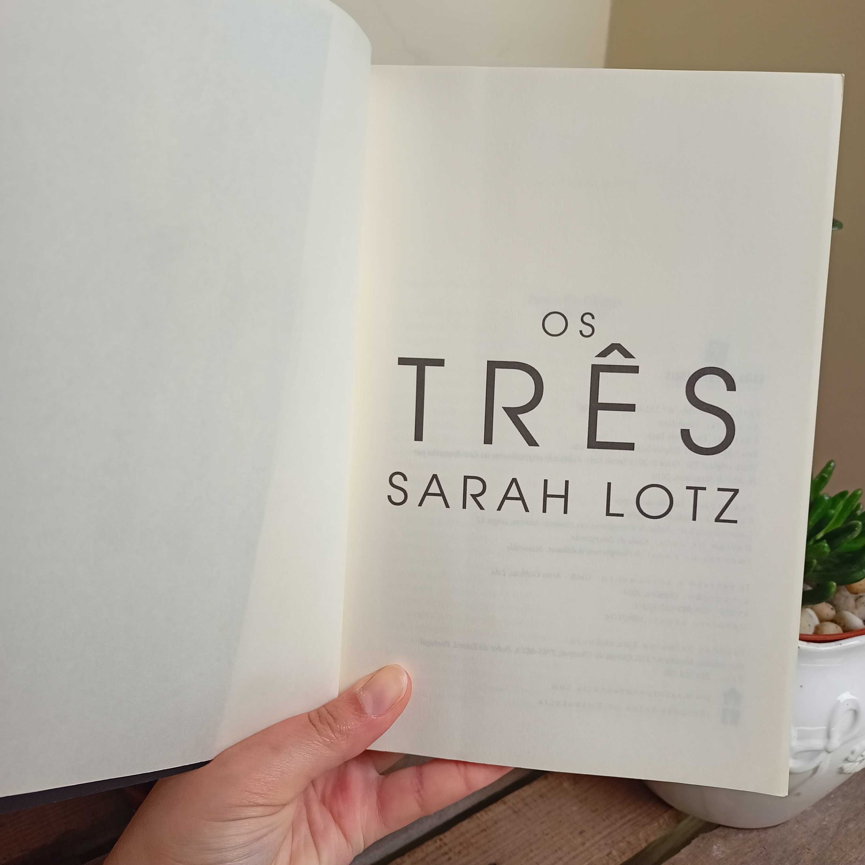 "Os Três", de Sarah Lotz