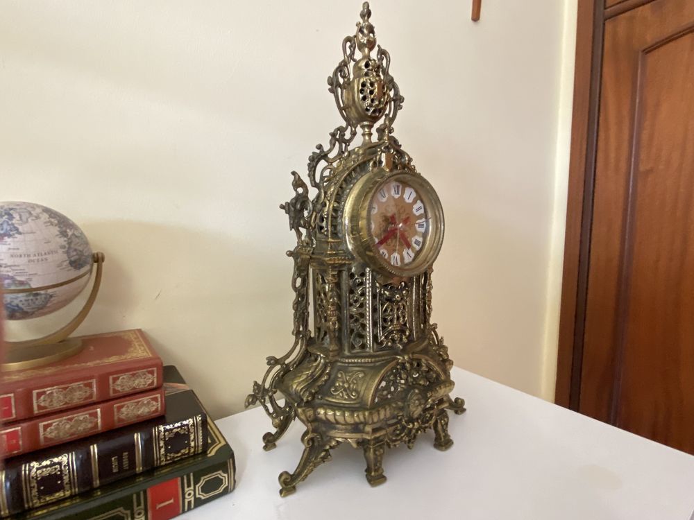 Relógio de mesa quartz antigo