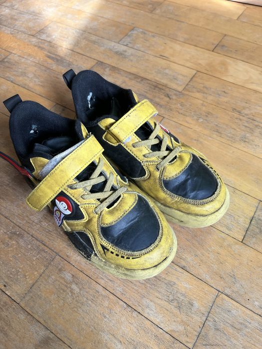 Buty na rzepy POKEMON 35 wkladka 22,5 cm