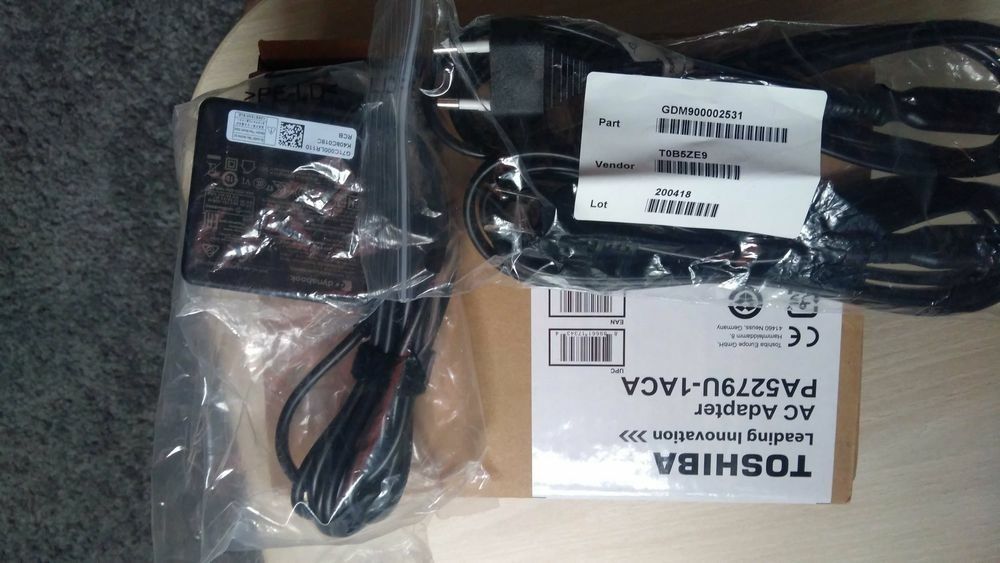 Zasilacz do laptopa nowy Toshiba dynabook USB-c