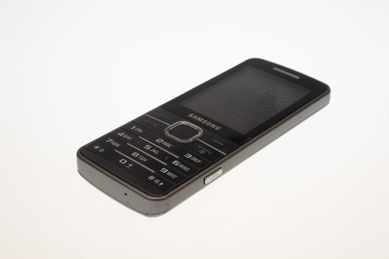 Samsung GT-S5611