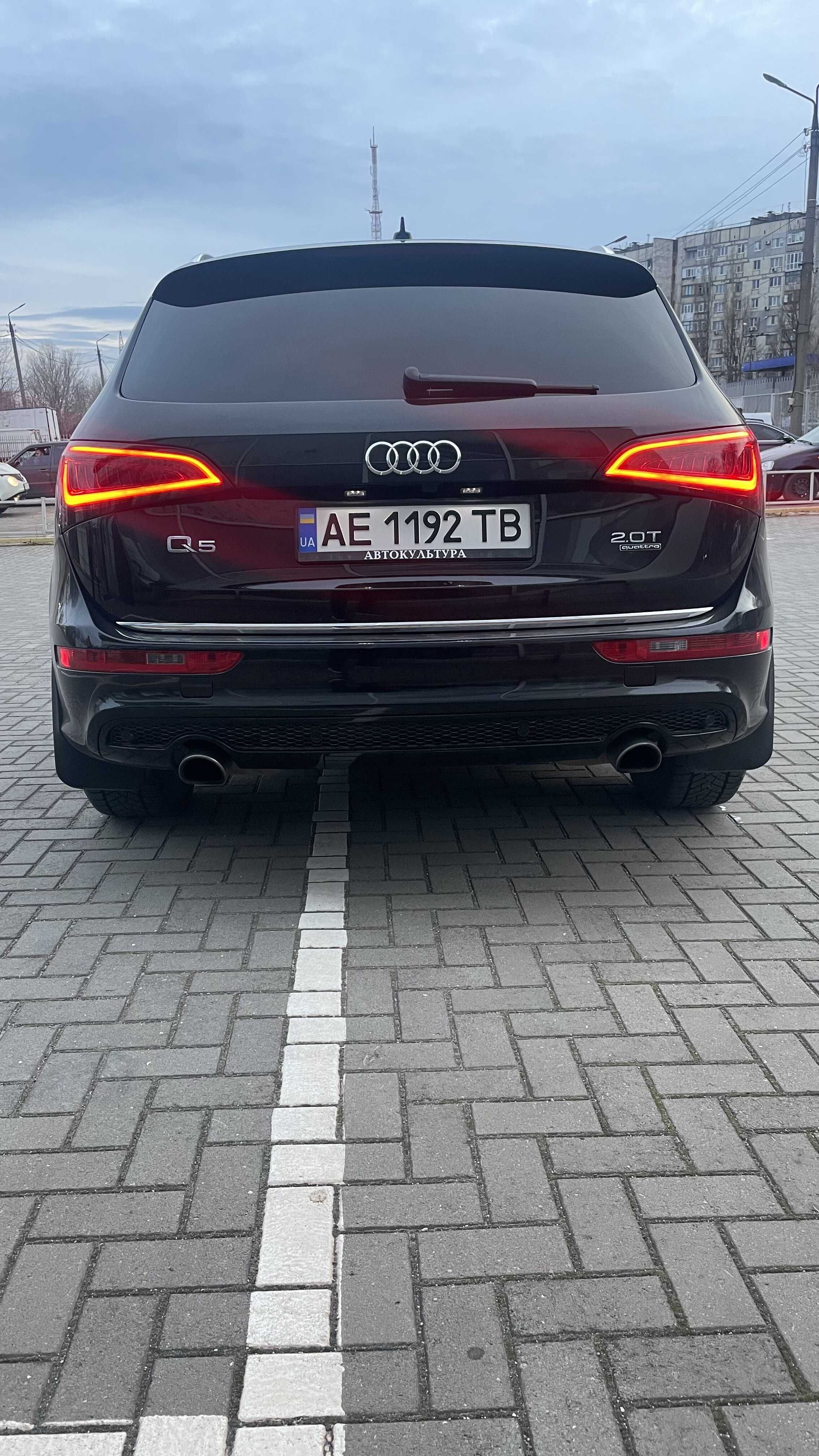 AUDI Q5 2016 год 2.0TFSI  Premium Plus Style