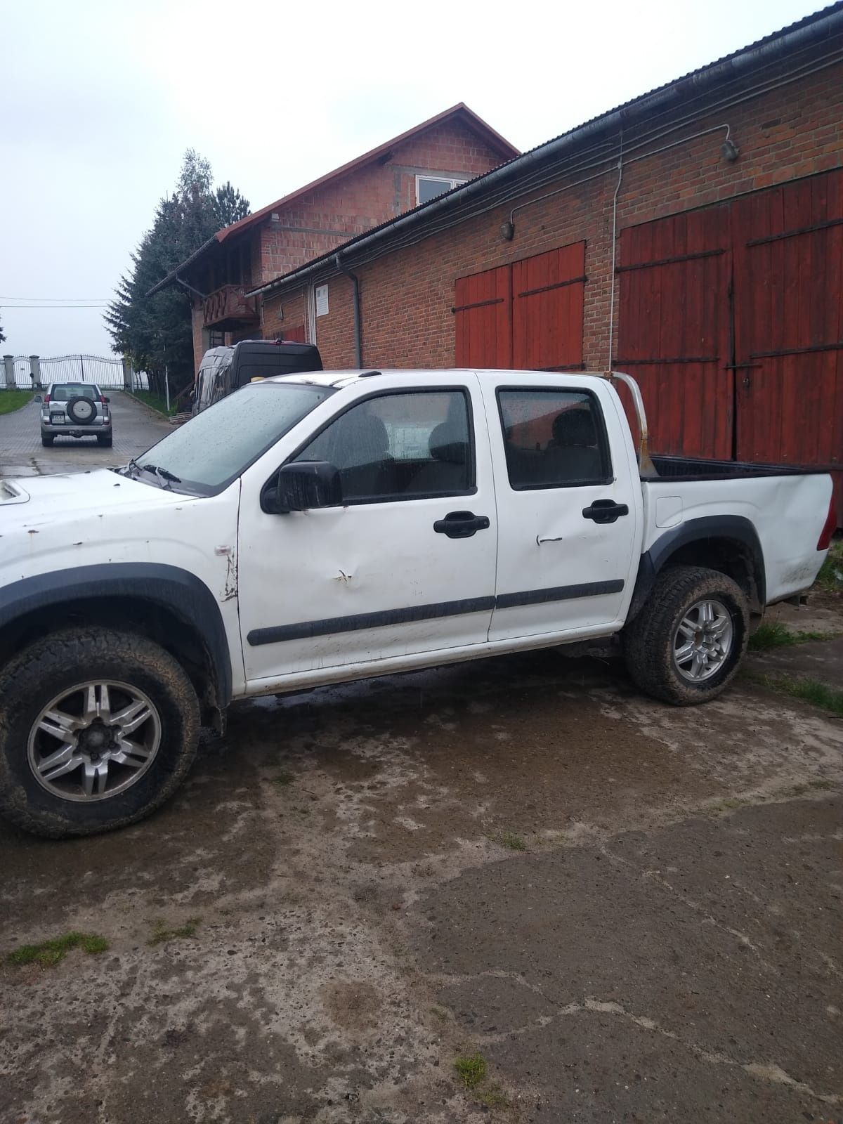 Isuzu D max 2011 r.