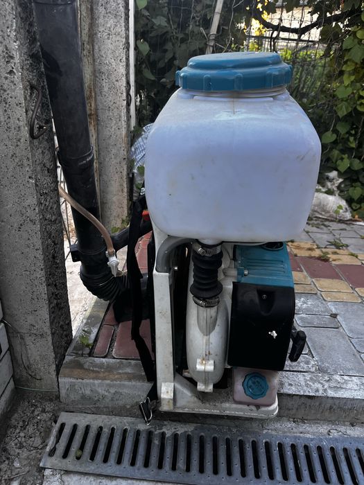 Бензиновий оприскувач