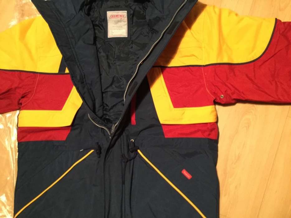 Blusão de neve “novo”  T-L