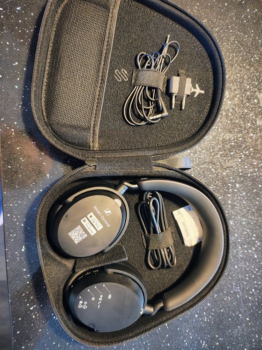 słuchawki sennheiser ACCENTUM + etui