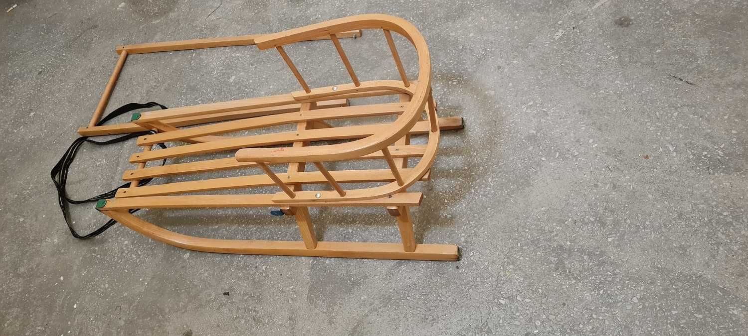 Sanki drewniane, zdejmowane oparcie